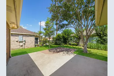 2711 N Peach Hollow Circle, Pearland, TX 77584 - Photo 32