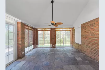 2711 N Peach Hollow Circle, Pearland, TX 77584 - Photo 30