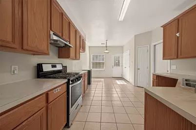 10106 Gil Jr Lane, Houston, TX 77075 - Photo 4