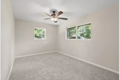 15 N Amburn Road, Texas City, TX 77591 - Photo 8