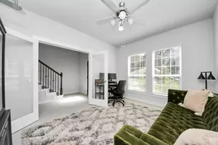 297 Gallant Fox Wy, New Caney, TX 77357 - Photo 4