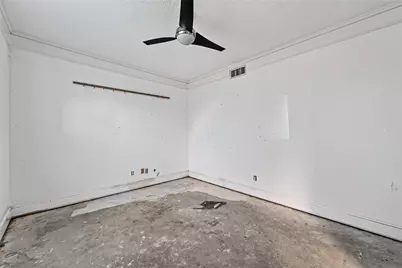 8102 Ashley Circle Drive N, Houston, TX 77071 - Photo 32