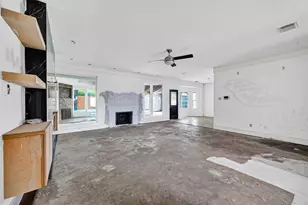 8102 Ashley Cir Dr N, Houston, TX 77071 - Photo 8