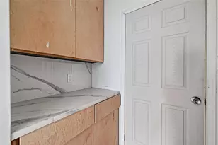 8102 Ashley Cir Dr N, Houston, TX 77071 - Photo 18