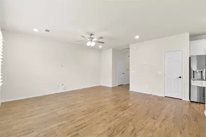 4033 Starbright Street, Houston, TX 77018 - Photo 8