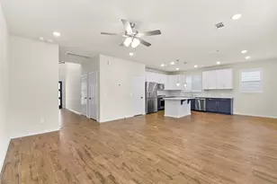 4033 Starbright St, Houston, TX 77018 - Photo 10