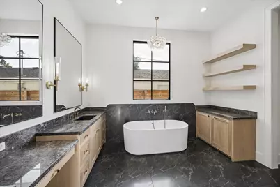 6911 Hartland Avenue, Houston, TX 77055 - Photo 14