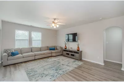 4907 Applewood Crest Lane, Rosharon, TX 77583 - Photo 4