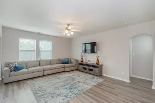 4907 Applewood Crest Ln, Rosharon, TX 77583 - Photo 4