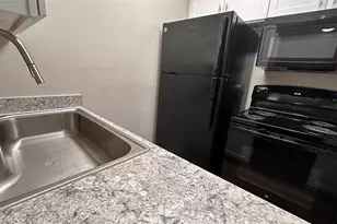 7315 Brompton St, Houston, TX 77025 - Photo 10