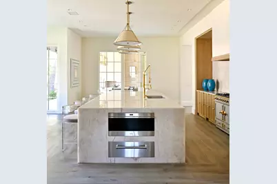 11710 Wendover Lane, Houston, TX 77024 - Photo 16