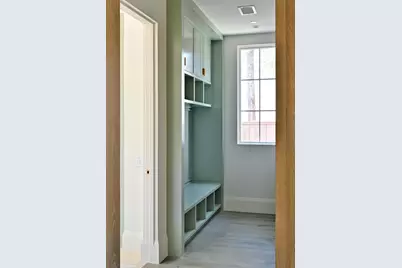 11710 Wendover Lane, Houston, TX 77024 - Photo 18