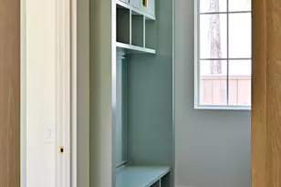 11710 Wendover Ln, Houston, TX 77024 - Photo 18