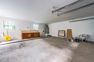 2245 N Austin Ave, Pearland, TX 77581 - Photo 40