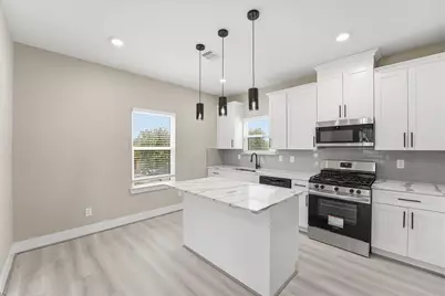 3107 Grassmere Street #B, Houston, TX 77051 - Photo 10