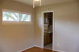 217 Carnation St, Lake Jackson, TX 77566 - Photo 16