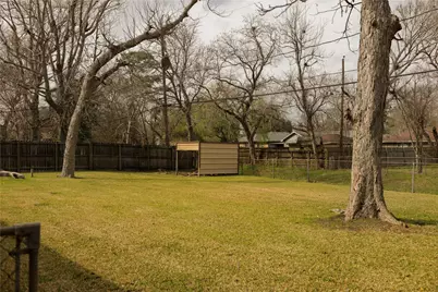 217 Carnation Street, Lake Jackson, TX 77566 - Photo 20