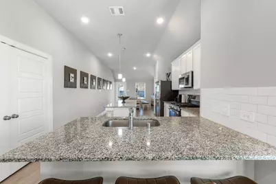 721 Roaring Falls D, Willis, TX 77378 - Photo 14