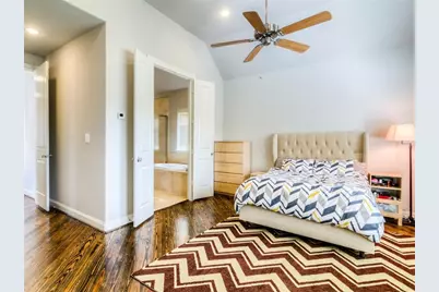 8740 Kempwood Drive, Houston, TX 77080 - Photo 12