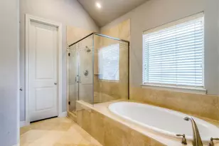 8740 Kempwood Dr, Houston, TX 77080 - Photo 16
