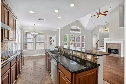 14835 Vesper Lake Court, Humble, TX 77396 - Photo 8