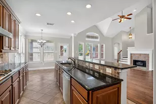 14835 Vesper Lake Ct, Humble, TX 77396 - Photo 8