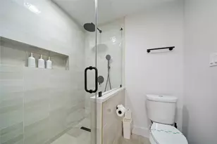 4704 Park Dr, Houston, TX 77023 - Photo 18