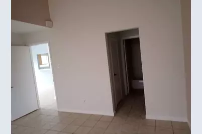 11539 Bellerive Drive, Houston, TX 77072 - Photo 10