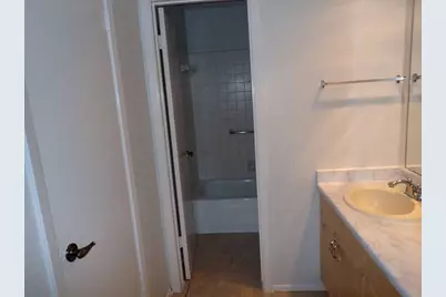 11539 Bellerive Drive, Houston, TX 77072 - Photo 10