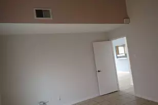 11539 Bellerive Dr, Houston, TX 77072 - Photo 12