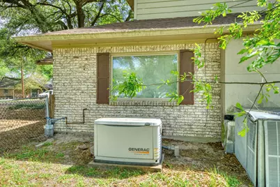 4 W Manning Street, Madisonville, TX 77864 - Photo 28