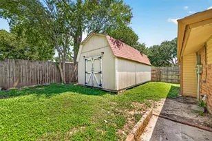 8306 Wayward Rd, Houston, TX 77064 - Photo 48