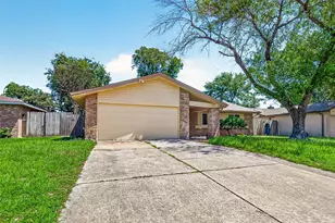 8306 Wayward Rd, Houston, TX 77064 - Photo 2