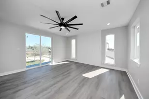 216 San Jacinto St, La Porte, TX 77571 - Photo 22