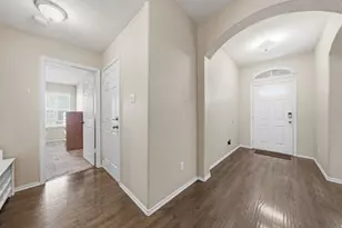 2729 Skinner Dr, Waco, TX 76655 - Photo 6