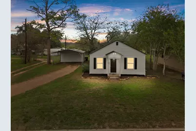107 Mulberry Street, Hallettsville, TX 77964 - Photo 1