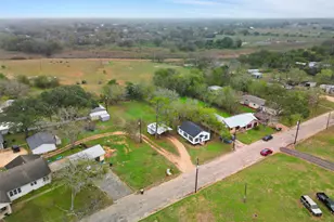 107 Mulberry St, Hallettsville, TX 77964 - Photo 28