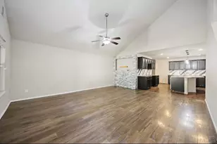 16431 Lazo Cyn Wy, Houston, TX 77049 - Photo 10