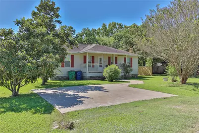 123 Robinson Road, Oyster Creek, TX 77541 - Photo 2