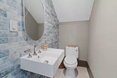 3835 Seabreeze Lane, Galveston, TX 77554 - Photo 12