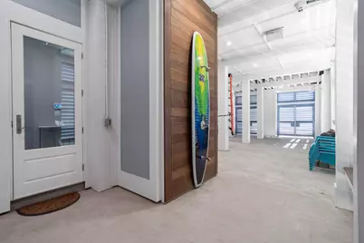 3835 Seabreeze Lane, Galveston, TX 77554 - Photo 10