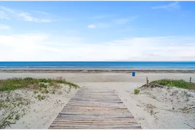 3835 Seabreeze Lane, Galveston, TX 77554 - Photo 2