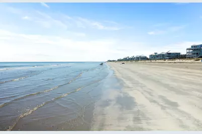 3835 Seabreeze Lane, Galveston, TX 77554 - Photo 50