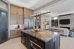 3835 Seabreeze Ln, Galveston, TX 77554 - Photo 40