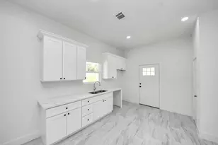 14387 Half Cir, Splendora, TX 77372 - Photo 10