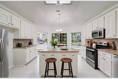 7203 W Hearthstone Green Drive, Houston, TX 77095 - Photo 2