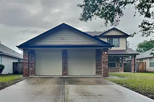 5706 Straight Way, Houston, TX 77339 - Photo 1