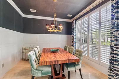 18 Woodmere Place, The Woodlands, TX 77381 - Photo 6
