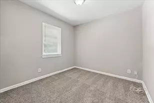 10846 Fairland Dr, Houston, TX 77051 - Photo 8