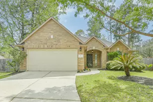 7 Heron Hollow Ct, The Woodlands, TX 77382 - Photo 1